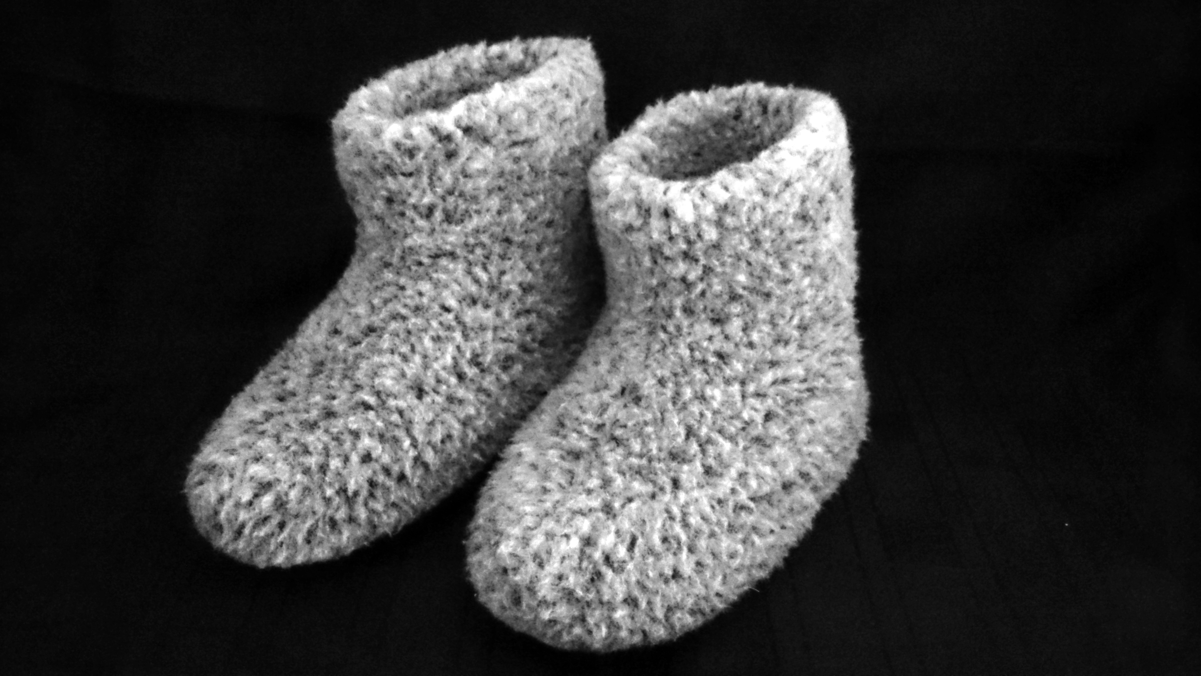 SIZE 10 UNISEX MERINO WOOL BOOTS WARM COZY SLIPPERS MOCCASINS CHUNI NATURAL 